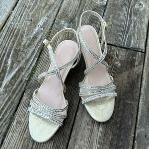 Kelly & Katie Tamara HF Shimmer Sandle Fabric BRAND NEW